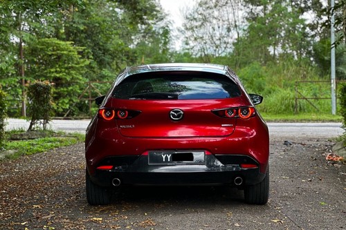 Second hand 2019 Mazda 3 Hatchback 2.0L High Plus 