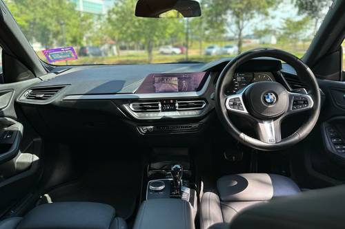 2020 BMW 2 Series Gran Coupe 218i M Sport Terpakai