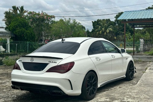 2015 Mercedes Benz CLA-Class Coupe 45 AMG 4MATIC Terpakai