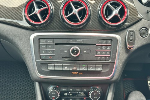 2015 Mercedes Benz CLA-Class Coupe 45 AMG 4MATIC Terpakai