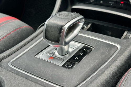 2015 Mercedes Benz CLA-Class Coupe 45 AMG 4MATIC Terpakai