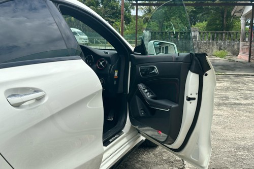 2015 Mercedes Benz CLA-Class Coupe 45 AMG 4MATIC Terpakai