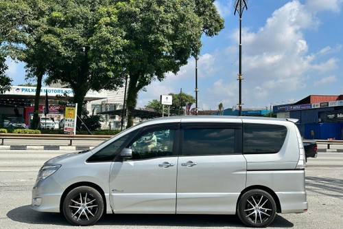 2016 Nissan Serena 2.0L Terpakai