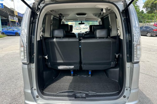 2016 Nissan Serena 2.0L Terpakai