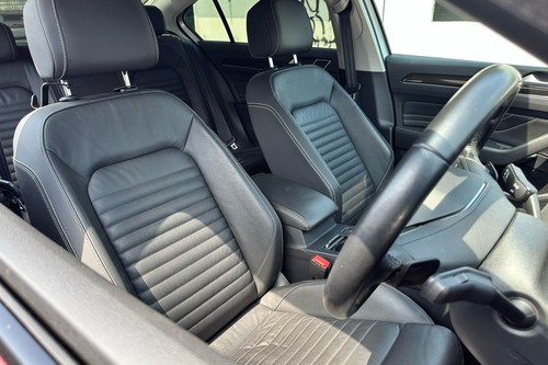 2022 Volkswagen Passat 2.0TSI Elegance Terpakai