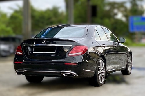 2017 Mercedes Benz E-Class Saloon E 350 e AMG Line Terpakai