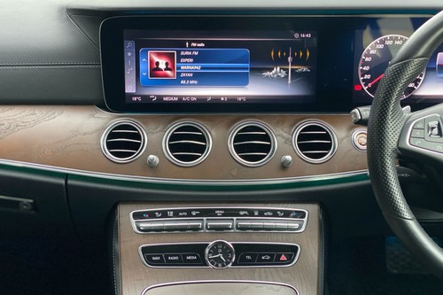 2017 Mercedes Benz E-Class Saloon E 350 e AMG Line Terpakai