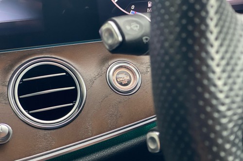 2017 Mercedes Benz E-Class Saloon E 350 e AMG Line Terpakai