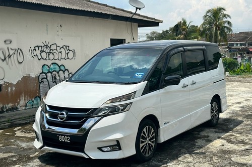 Second hand 2018 Nissan Serena 2.0L Premium Highway Star 