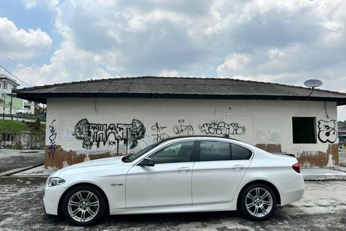 Used 2015 BMW 5 Series Sedan 520i