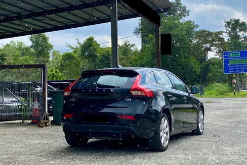 2nd Hand 2017 Volvo V40 T5