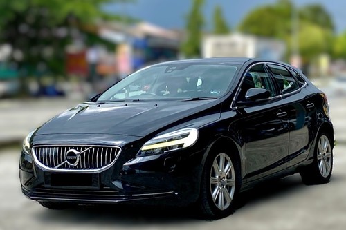 Used 2017 Volvo V40 T5