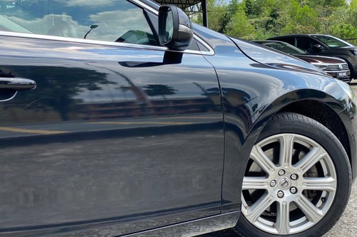 Used 2017 Volvo V40 T5