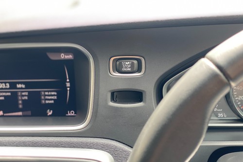 Used 2017 Volvo V40 T5