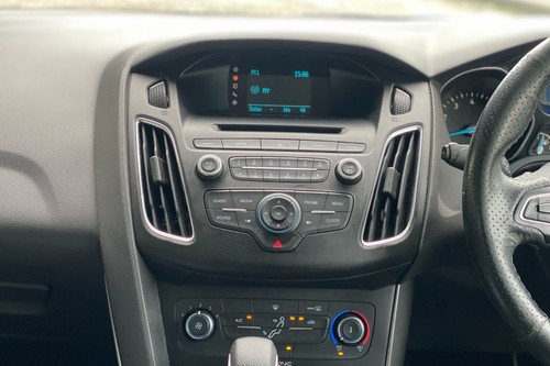 2015 Ford Focus Trend Terpakai