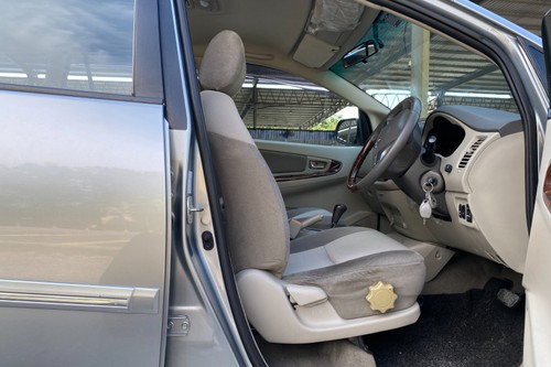 2012 Toyota Innova 2.0 G AT Terpakai