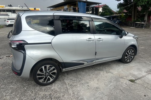 Second hand 2018 Toyota Sienta 1.5 V AT 