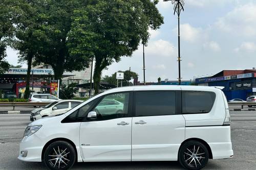 Used 2016 Nissan Serena 2.0L