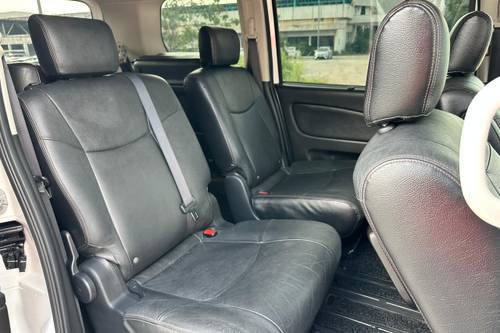 Used 2016 Nissan Serena 2.0L