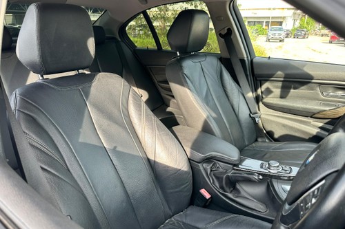 2012 BMW 3 Series Sedan 328i Terpakai