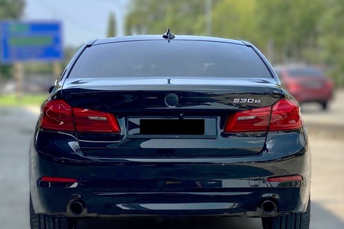Terpakai 2017 BMW 5 Series Sedan 530e Sport untuk Dijual