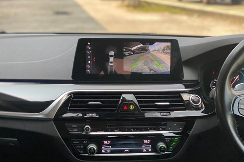 2017 BMW 5 Series Sedan 530e Sport Terpakai