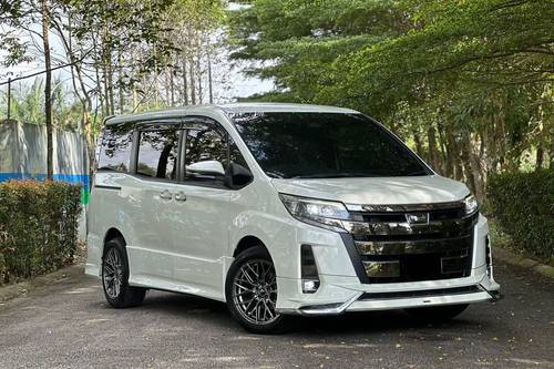 Used 2019 Toyota Noah 2.0