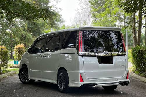 Used 2019 Toyota Noah 2.0
