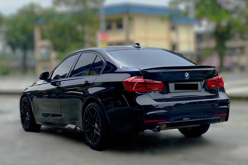 2016 BMW 3 Series Sedan 318i Sports Terpakai