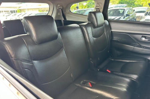 2022 Perodua Aruz 1.5AV Terpakai