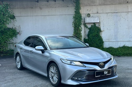 2021 Toyota Camry 2.5V Terpakai