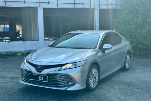 Terpakai 2021 Toyota Camry 2.5V untuk Dijual