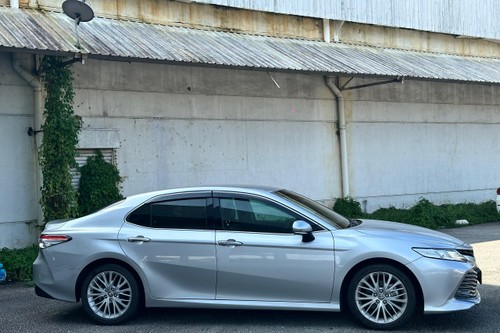 2021 Toyota Camry 2.5V Terpakai