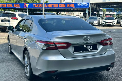 2021 Toyota Camry 2.5V Terpakai