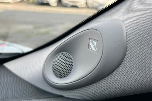 2021 Toyota Camry 2.5V Terpakai