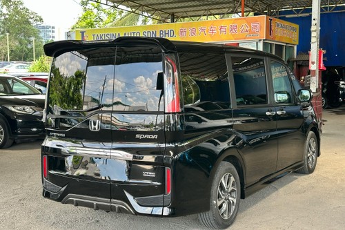 2017 Honda Step Wgn 1.5  lama