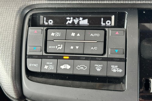 2017 Honda Step Wgn 1.5 Terpakai