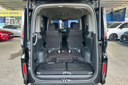 2017 Honda Step Wgn 1.5 Terpakai