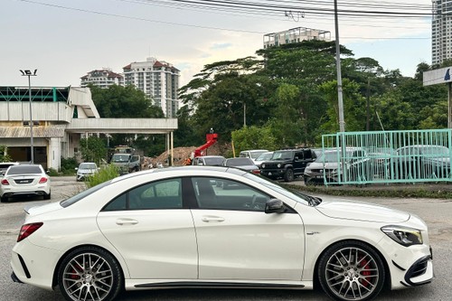 2017 Mercedes Benz CLA-Class Coupe 45 AMG 4MATIC Terpakai