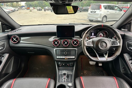 2017 Mercedes Benz CLA-Class Coupe 45 AMG 4MATIC Terpakai