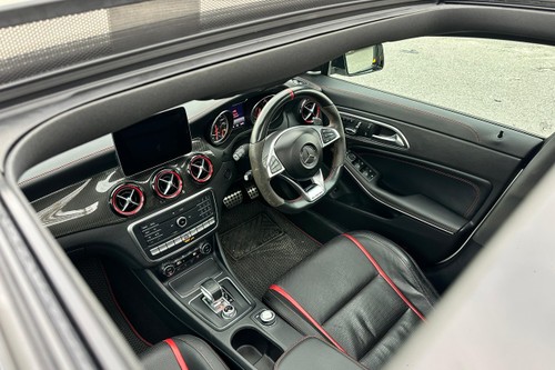 2017 Mercedes Benz CLA-Class Coupe 45 AMG 4MATIC Terpakai