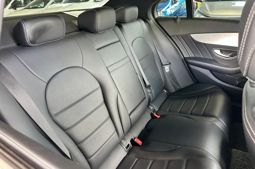 2018 Mercedes Benz C-Class Coupe 180 Terpakai