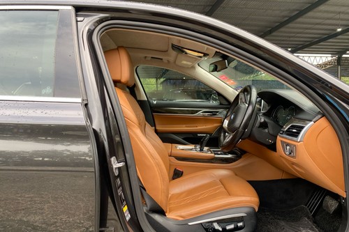 2017 BMW 7 Series Sedan 740Le xDrive Terpakai