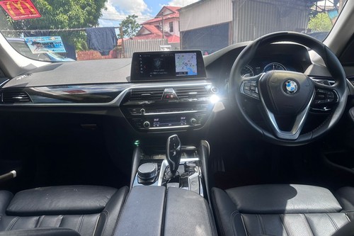 2018 BMW 5 Series Sedan 530e M Sport Terpakai
