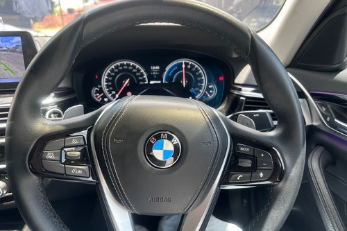 2018 BMW 5 Series Sedan 530e M Sport Terpakai