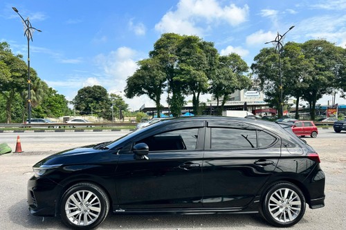 Second hand 2022 Honda City Hatchback 1.5 V 