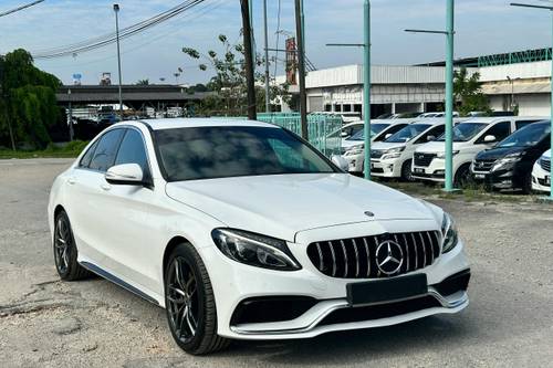 2015 Mercedes Benz C-Class C200 Avantgarde Terpakai