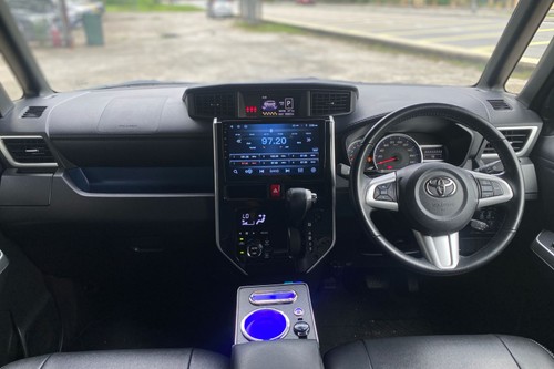 Used 2018 Toyota Tank 1.0 GT