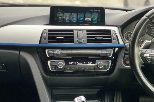 2017 BMW 3 Series Sedan 330e M Sport Terpakai