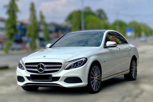 Terpakai 2017 Mercedes Benz C-Class Saloon C350e Avantgarde untuk Dijual